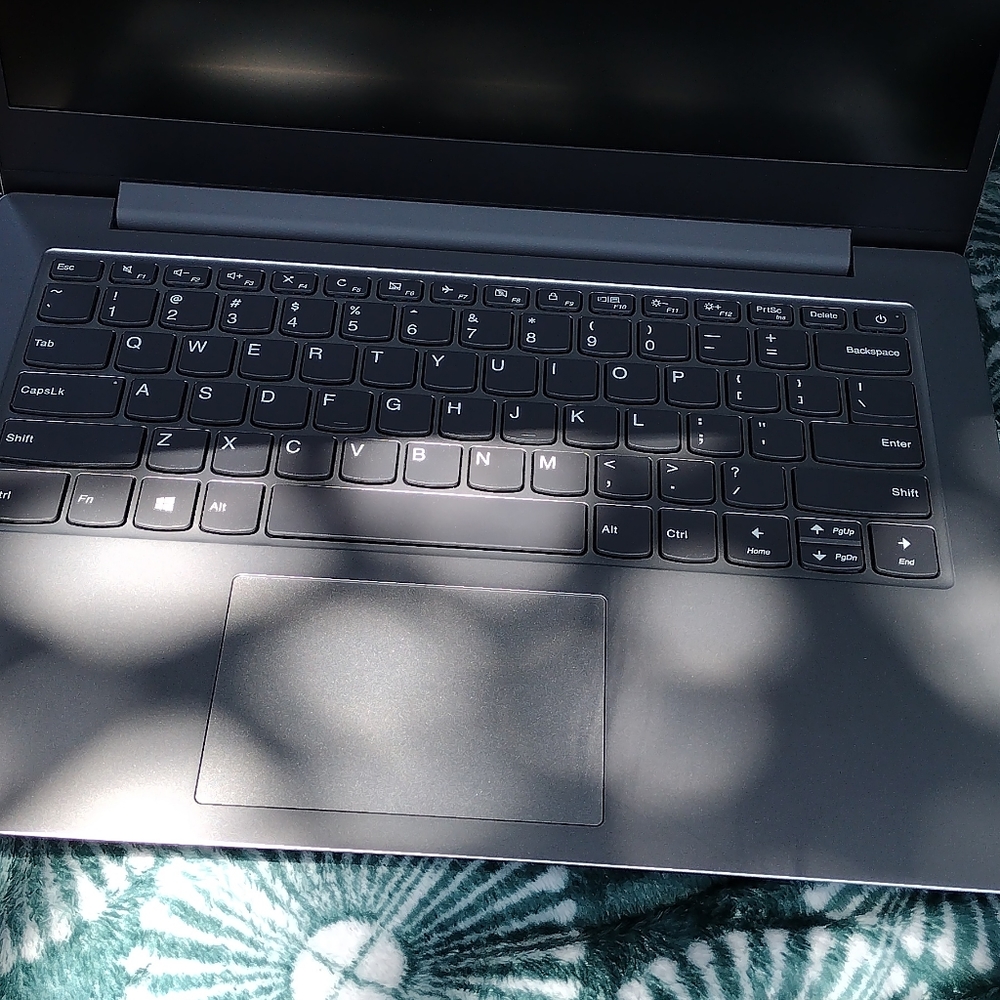 LENOVO IDEAPAD I14 IDEAPAD. 14 INCH COLOR SILVER STEEL AND CHARCOAL GRAY
